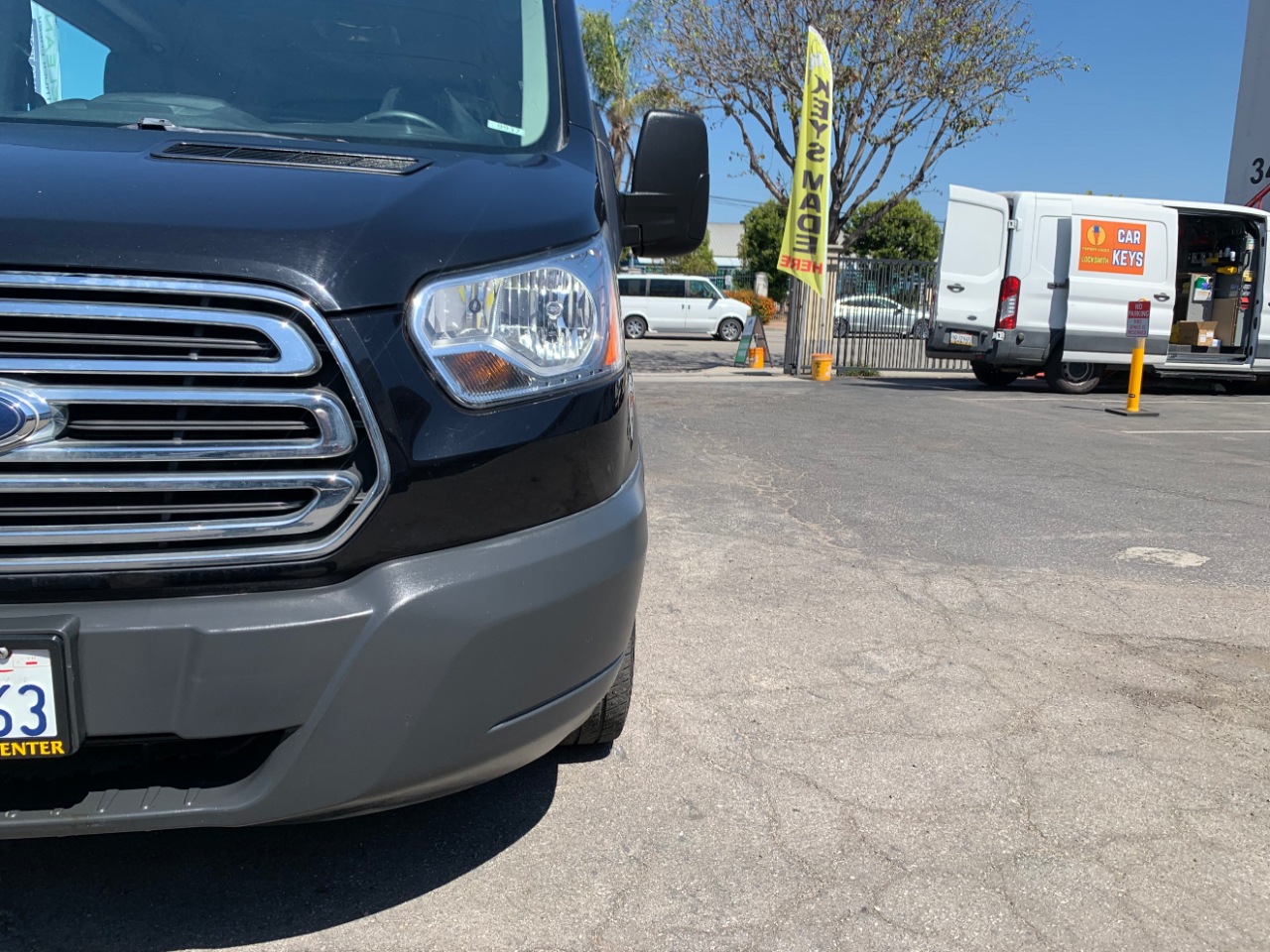 Ford Transit Passenger Wagon T-350 148" Med Roof XLT Sliding RH Dr 2018