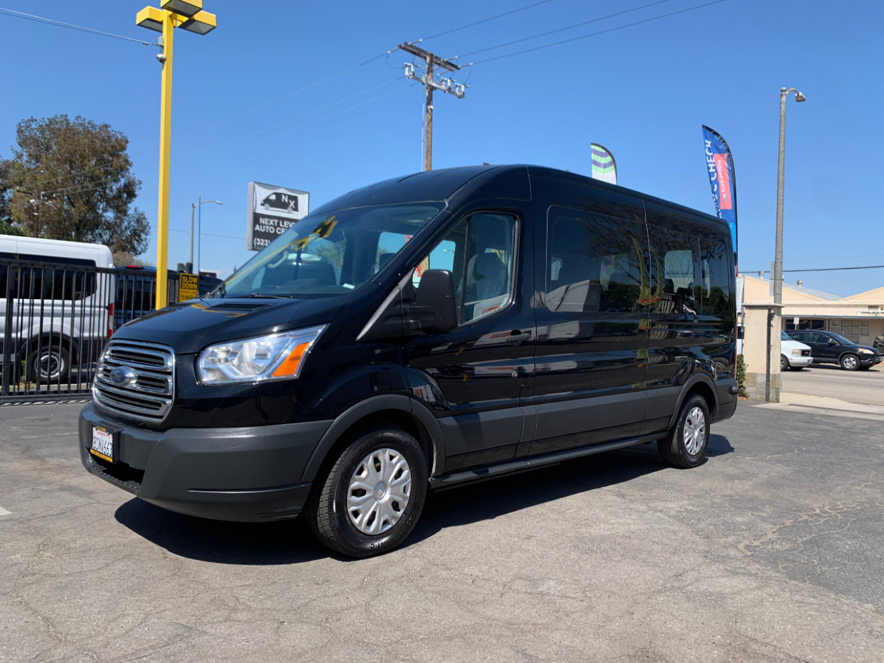 Ford Transit Passenger Wagon T-350 148" Med Roof XLT Sliding RH Dr 2018