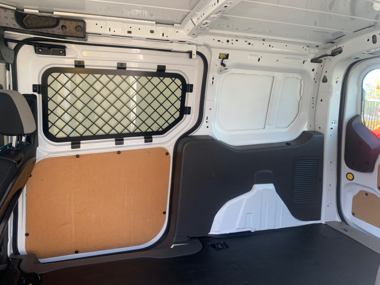 Ford Transit Connect Van XLT LWB w/Rear Symmetrical Doors 2021