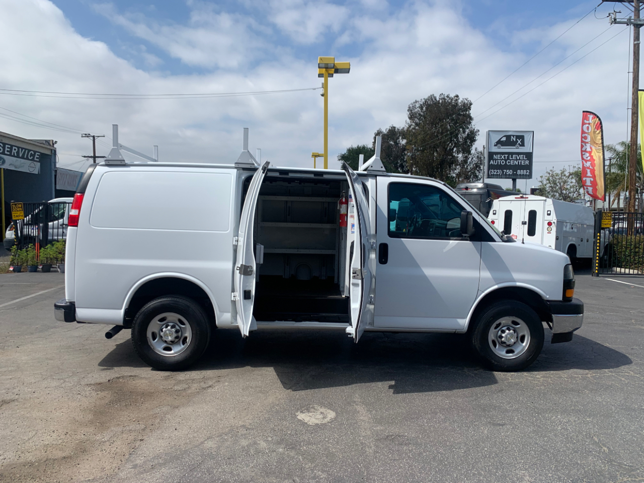 Chevrolet Express Cargo Van RWD 3500 135" 2022