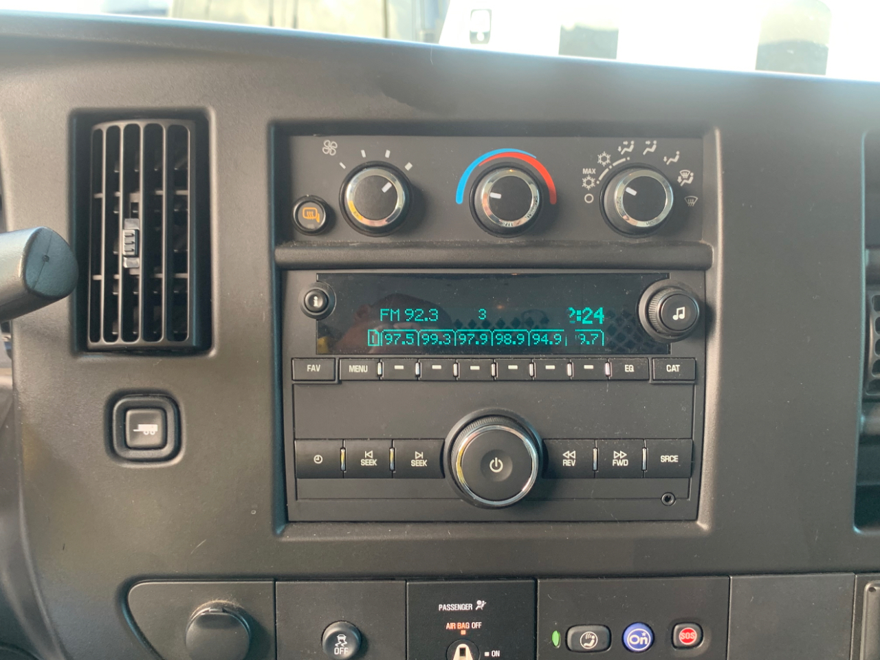 Chevrolet Express Cargo Van RWD 3500 135" 2022