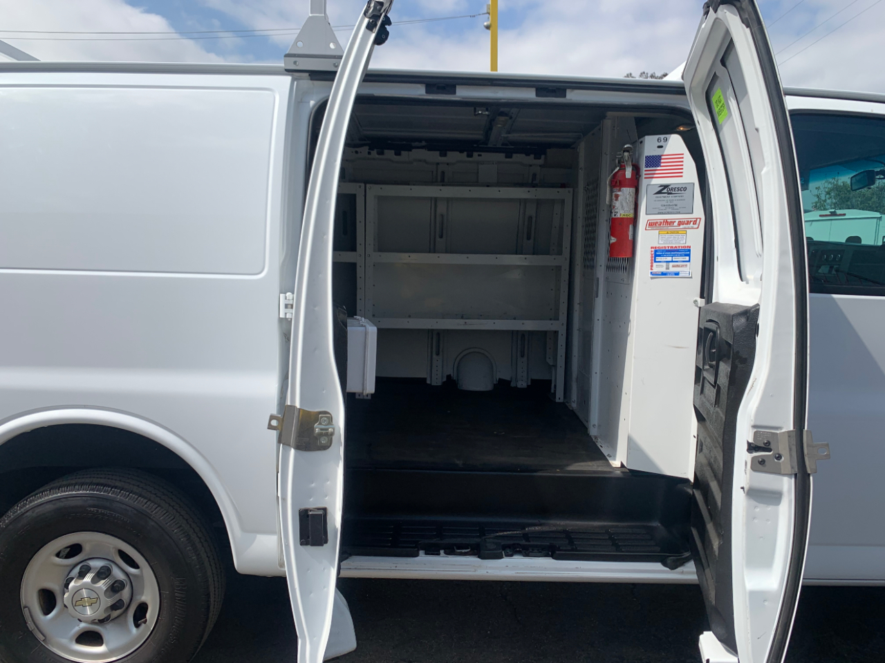 Chevrolet Express Cargo Van RWD 3500 135" 2022