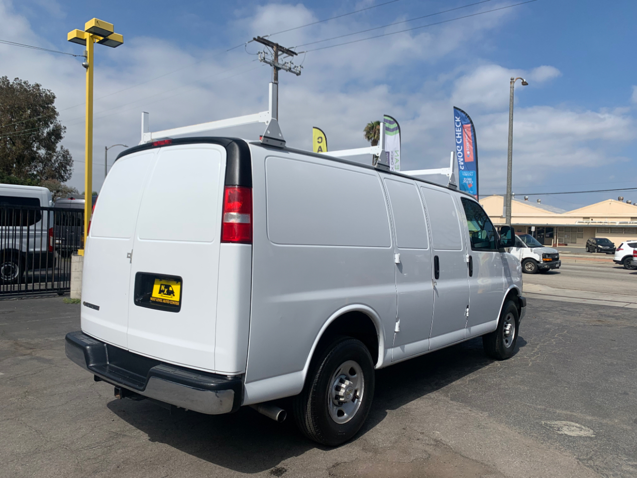 Chevrolet Express Cargo Van RWD 3500 135" 2022