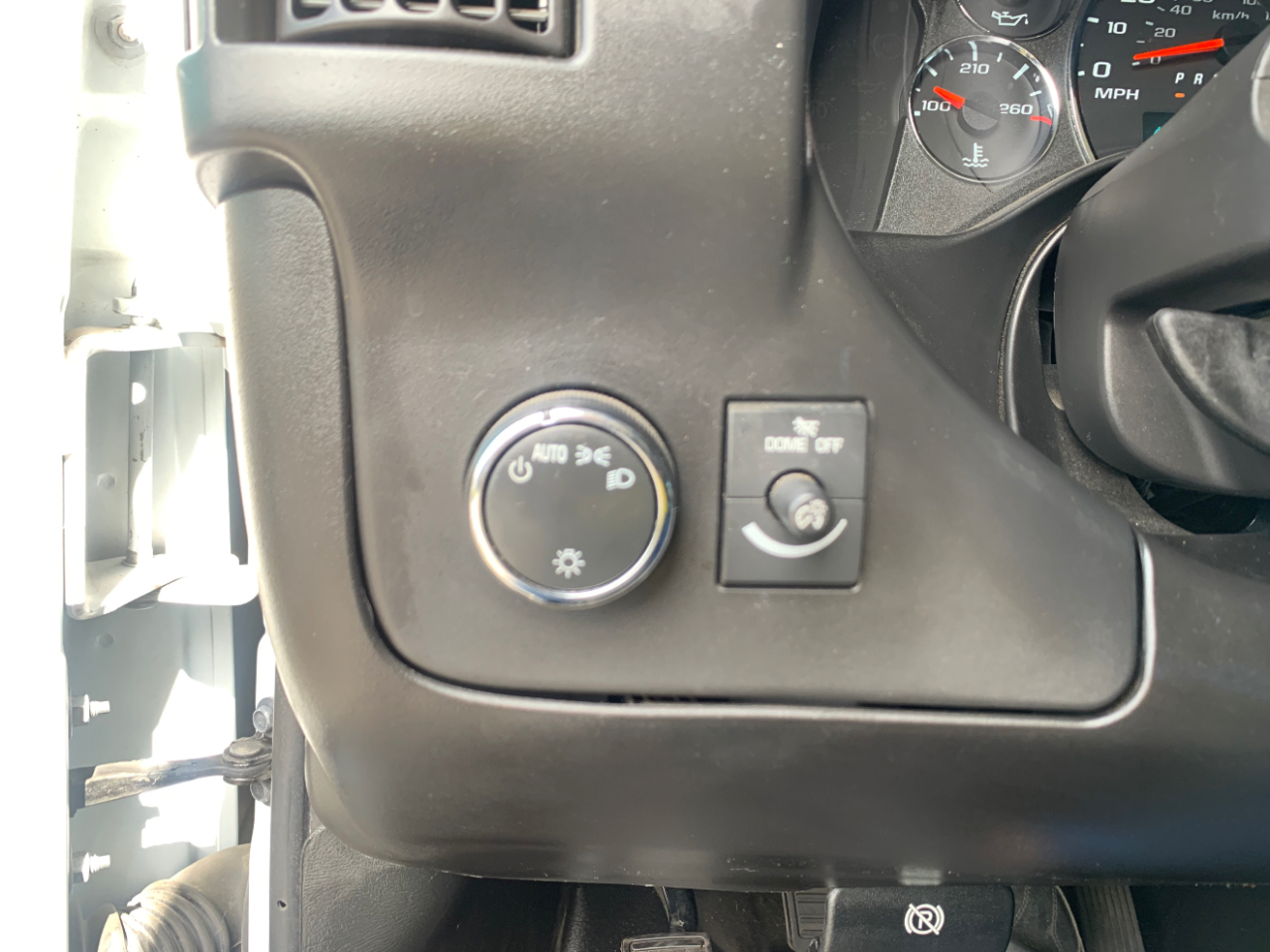 Chevrolet Express Cargo Van RWD 3500 135" 2022