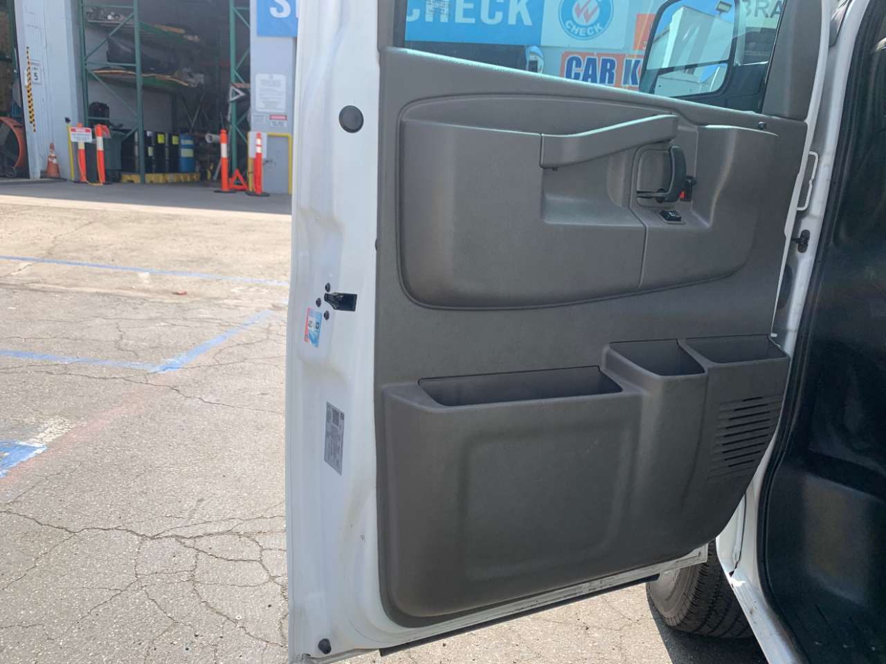 Chevrolet Express Cargo Van RWD 3500 135" 2022