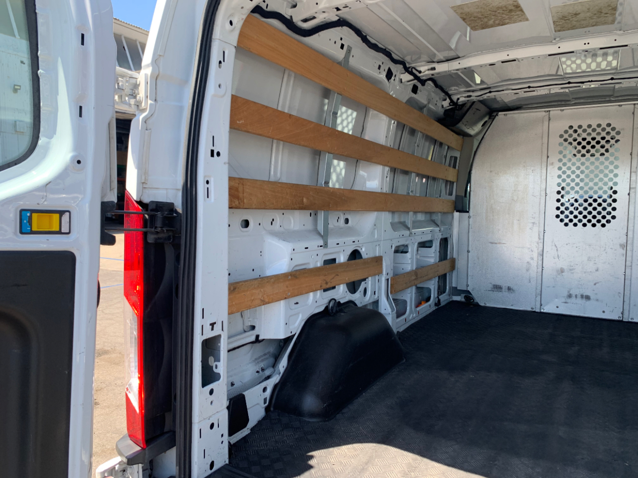 Ford Transit Cargo Van T-250 130" Low Rf 9000 GVWR Swing-Out RH Dr 2016