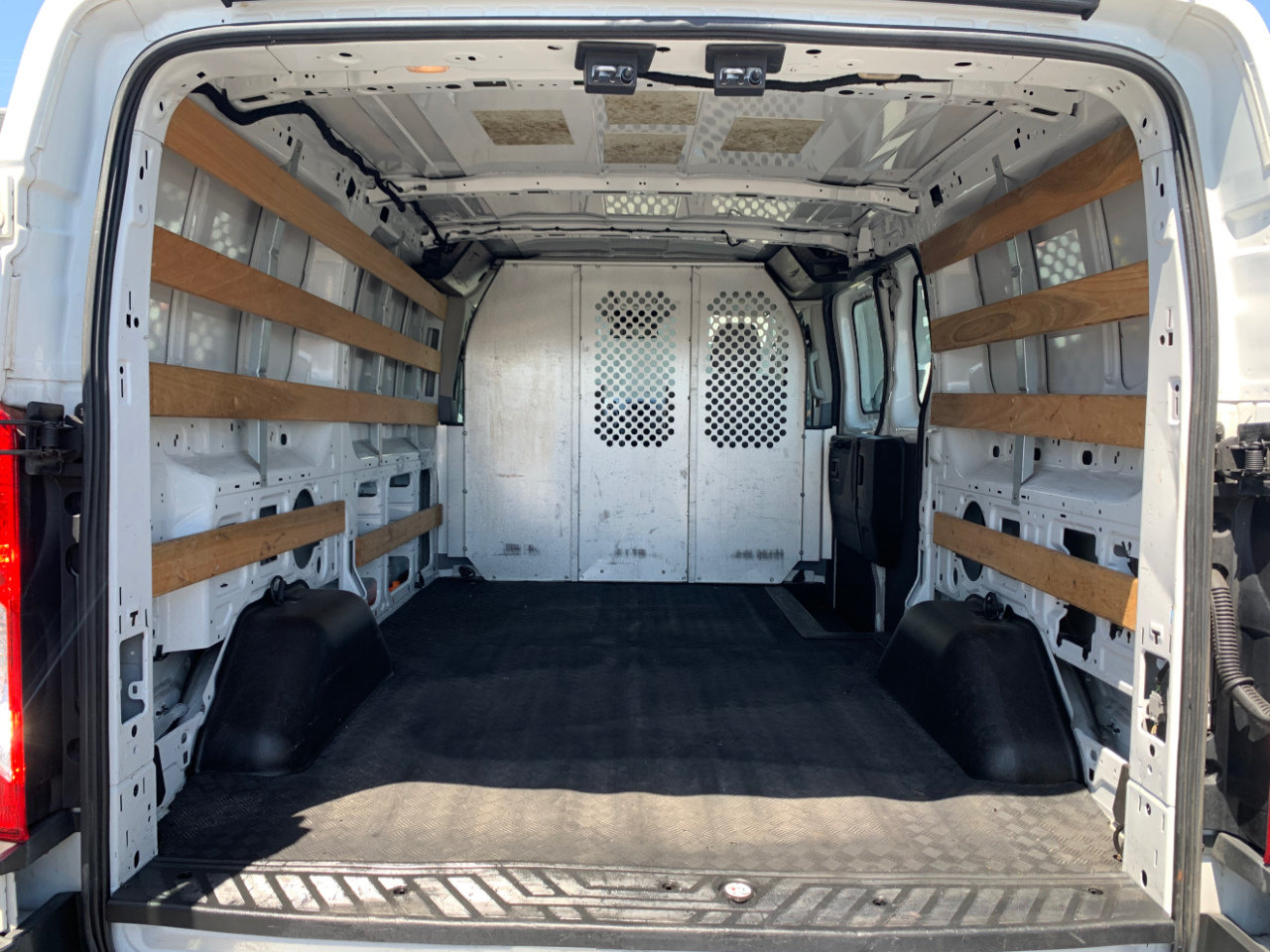 Ford Transit Cargo Van T-250 130" Low Rf 9000 GVWR Swing-Out RH Dr 2016