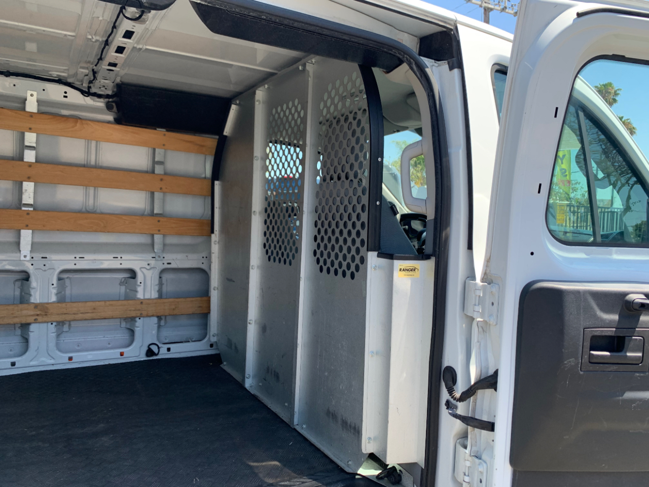 Ford Transit Cargo Van T-250 130" Low Rf 9000 GVWR Swing-Out RH Dr 2016