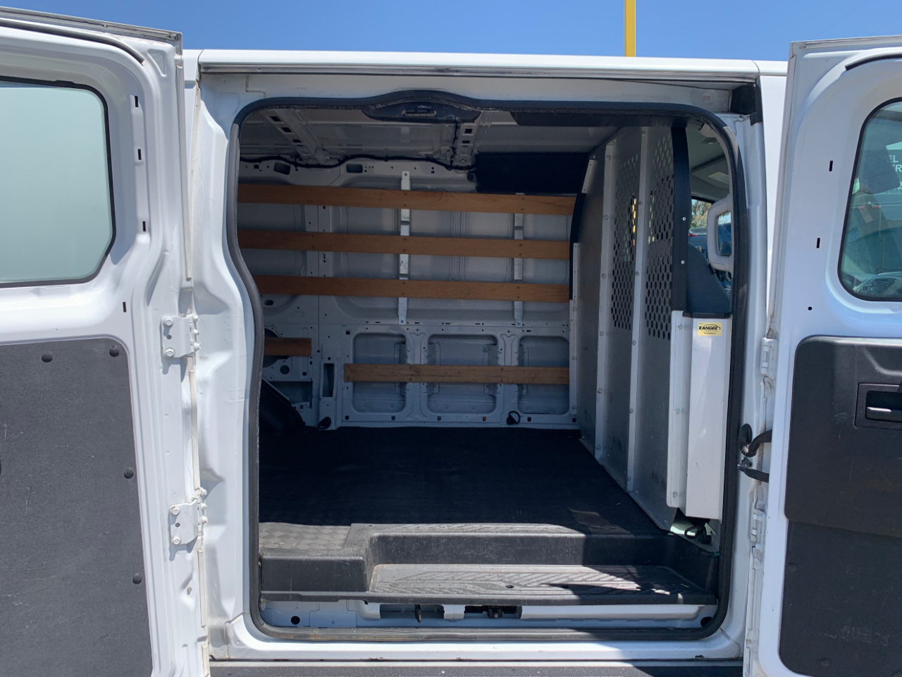 Ford Transit Cargo Van T-250 130" Low Rf 9000 GVWR Swing-Out RH Dr 2016