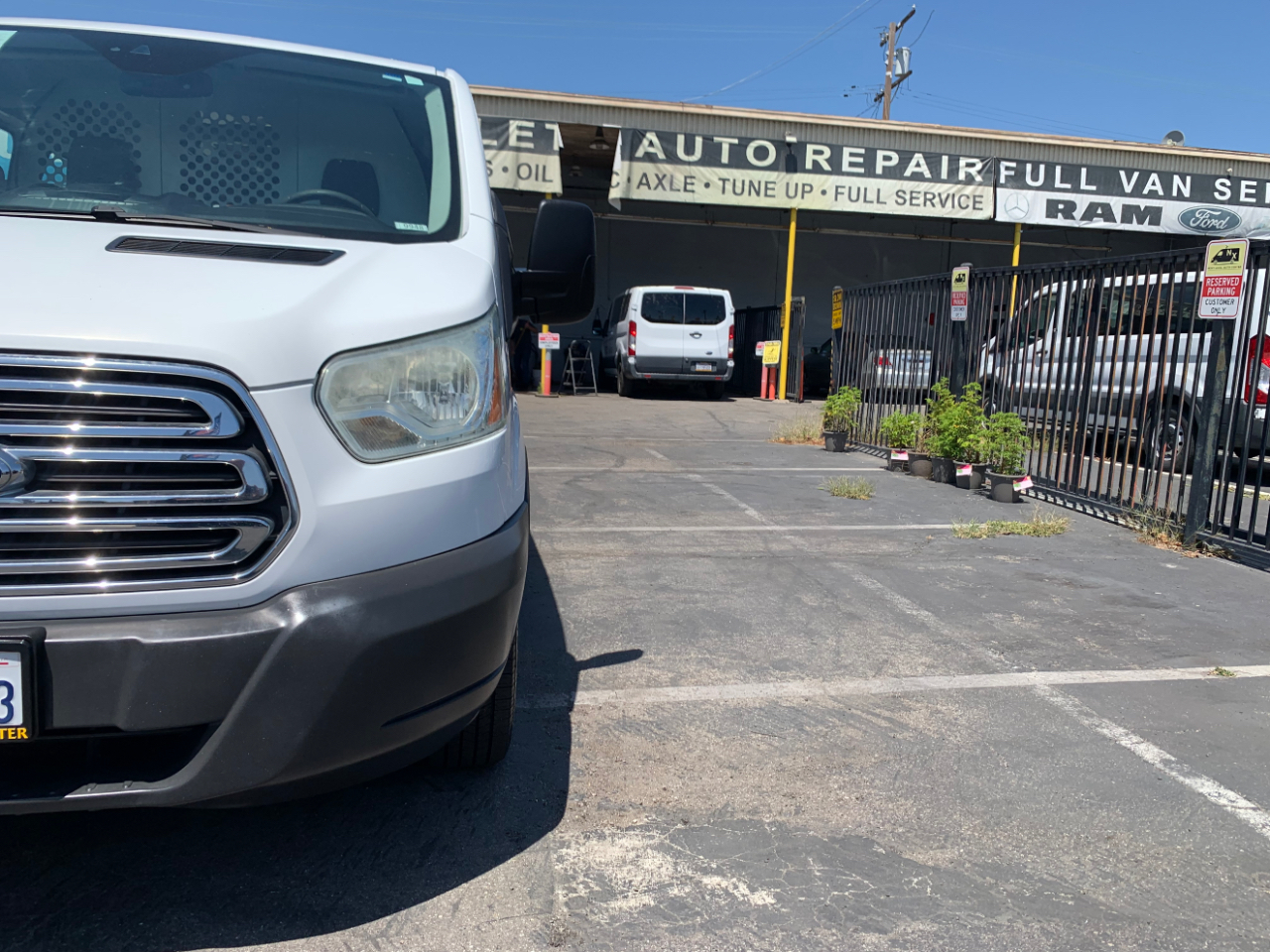 Ford Transit Cargo Van T-250 130" Low Rf 9000 GVWR Swing-Out RH Dr 2016