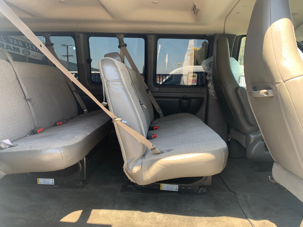 Chevrolet Express Passenger RWD 3500 155" LT 2019