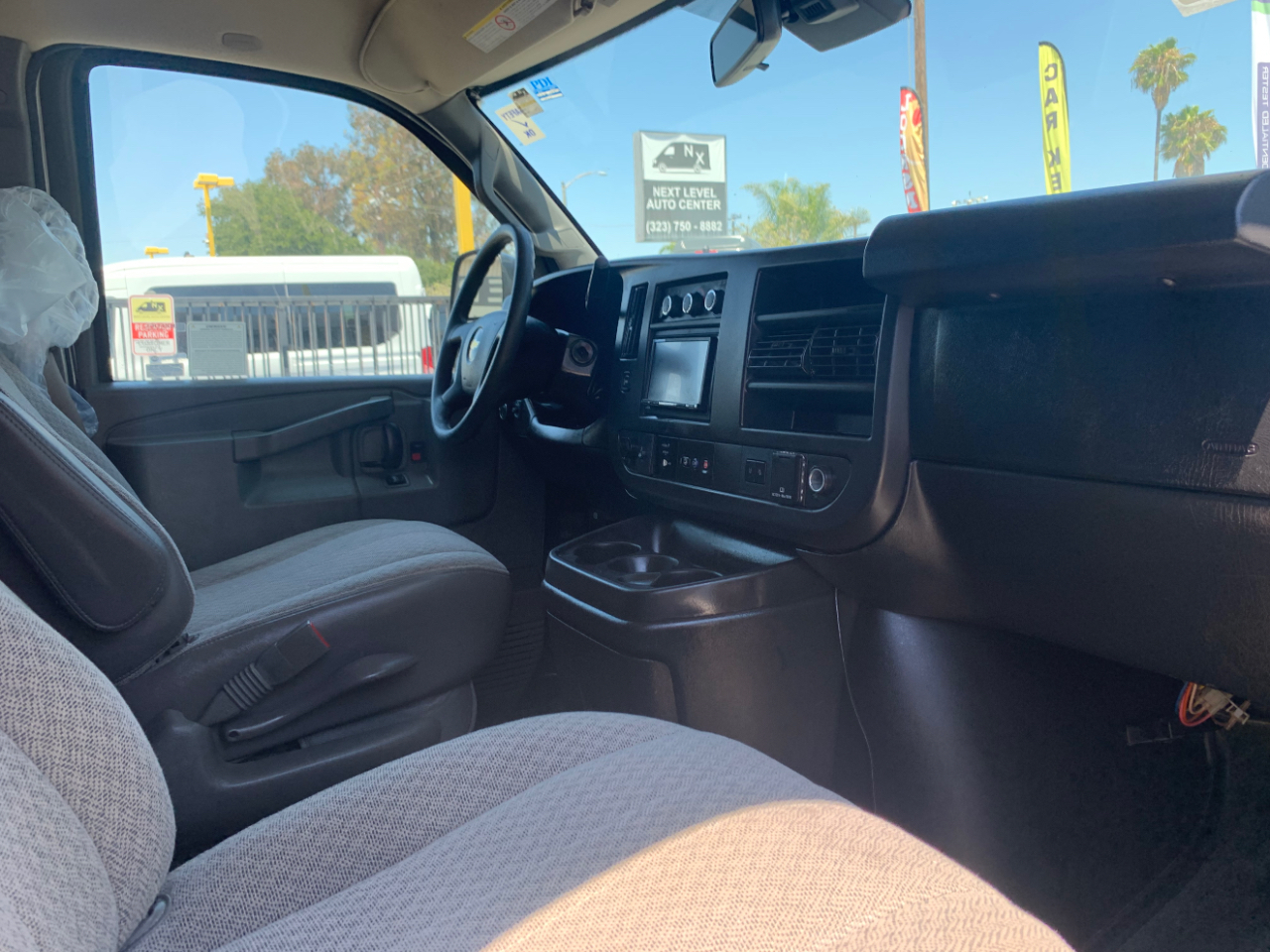 Chevrolet Express Passenger RWD 3500 155" LT 2019