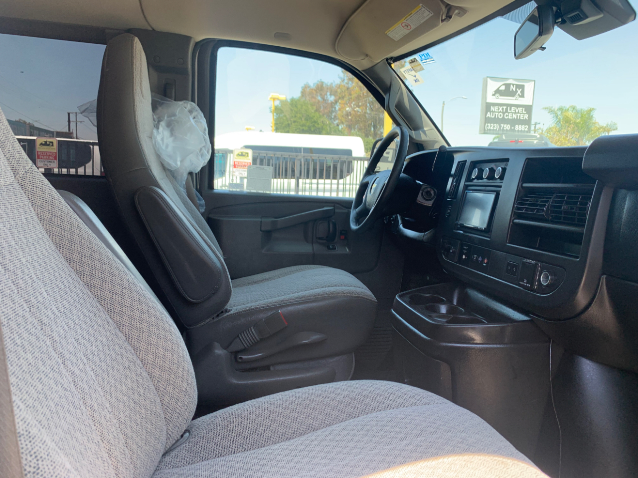 Chevrolet Express Passenger RWD 3500 155" LT 2019