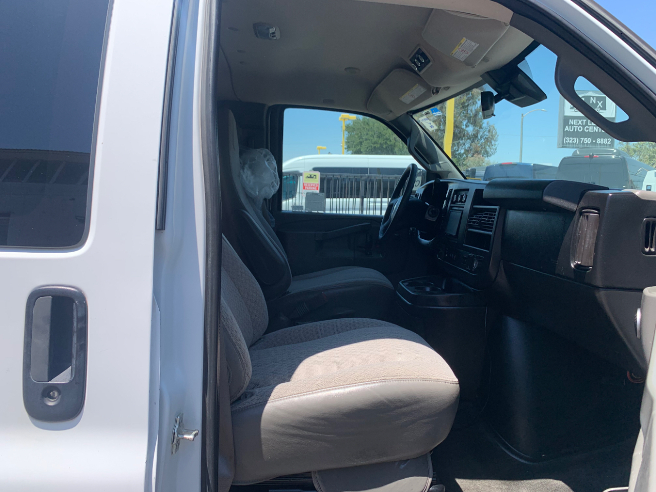 Chevrolet Express Passenger RWD 3500 155" LT 2019