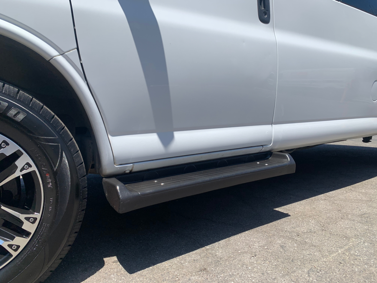 Chevrolet Express Passenger RWD 3500 155" LT 2019