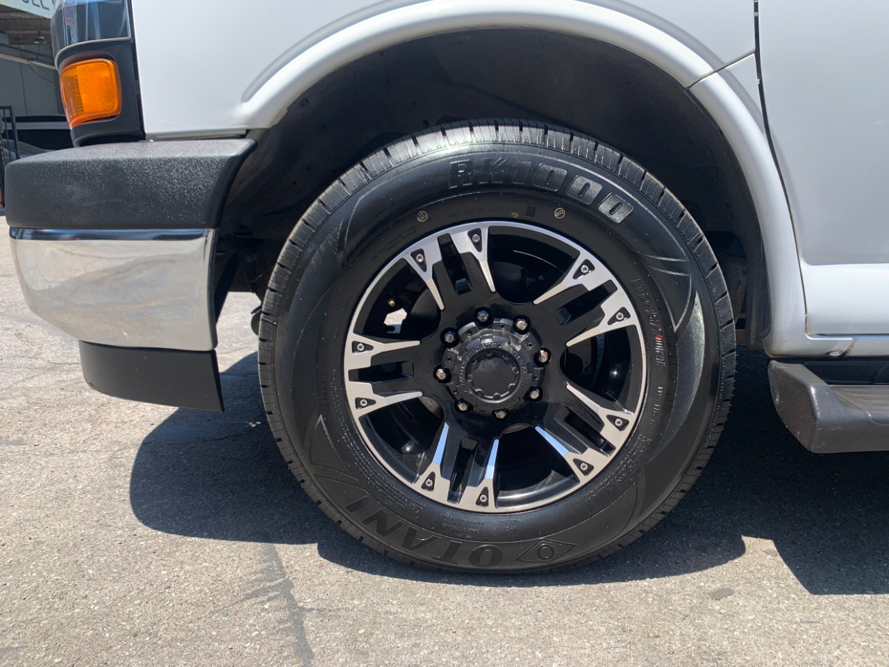 Chevrolet Express Passenger RWD 3500 155" LT 2019