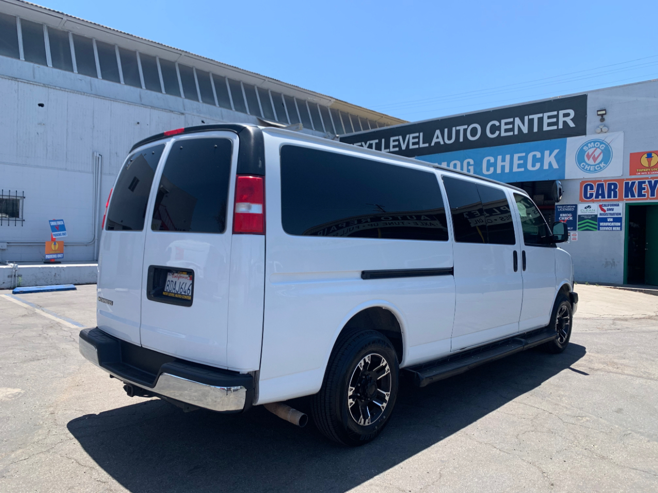 Chevrolet Express Passenger RWD 3500 155" LT 2019