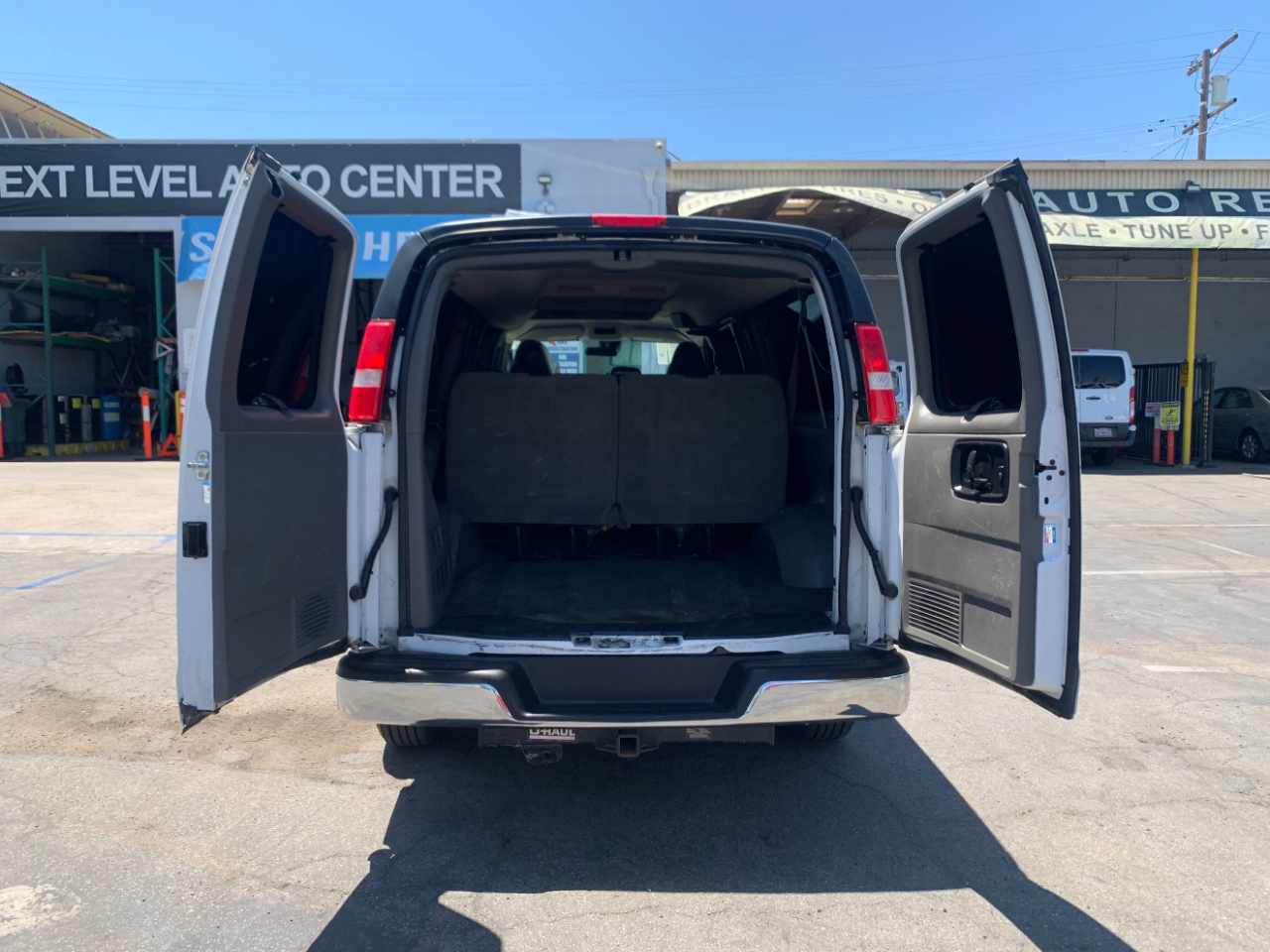 Chevrolet Express Passenger RWD 3500 155" LT 2019