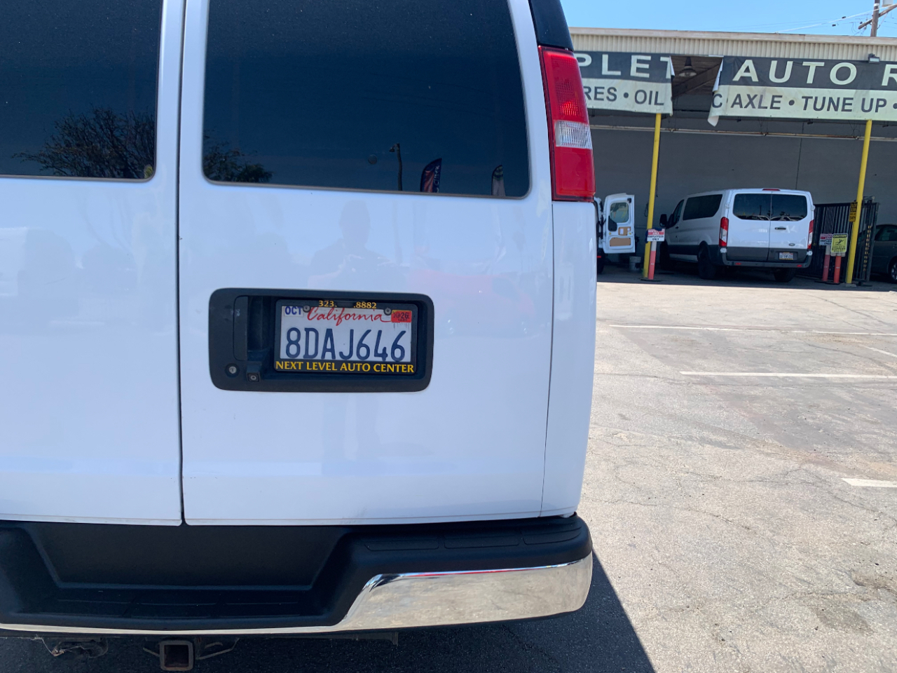 Chevrolet Express Passenger RWD 3500 155" LT 2019