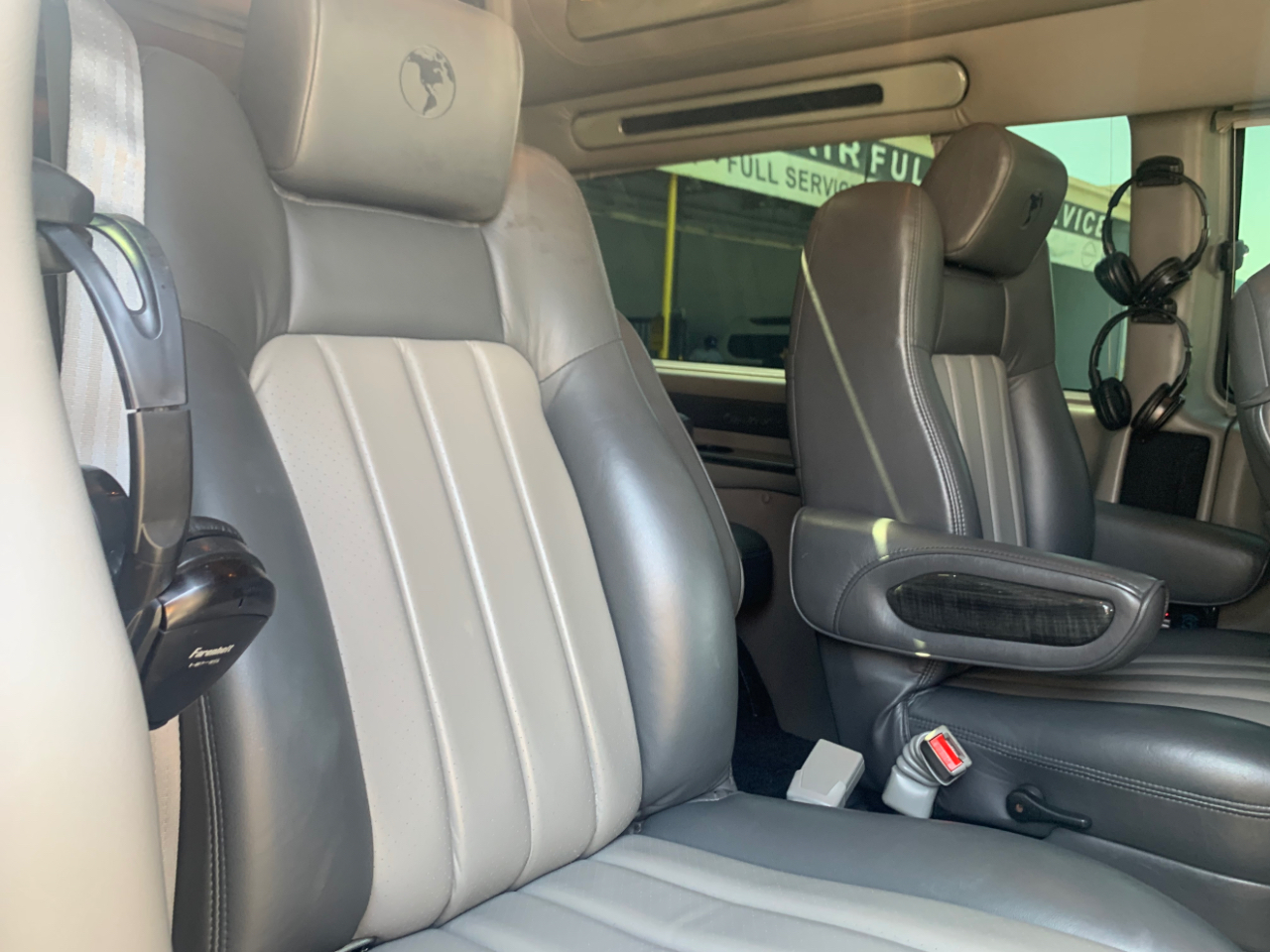GMC Savana Cargo Van RWD 2500 155" Upfitter 2014