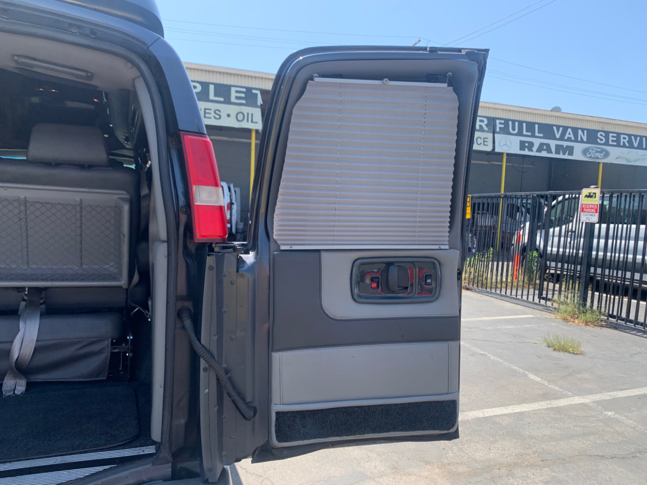 GMC Savana Cargo Van RWD 2500 155" Upfitter 2014