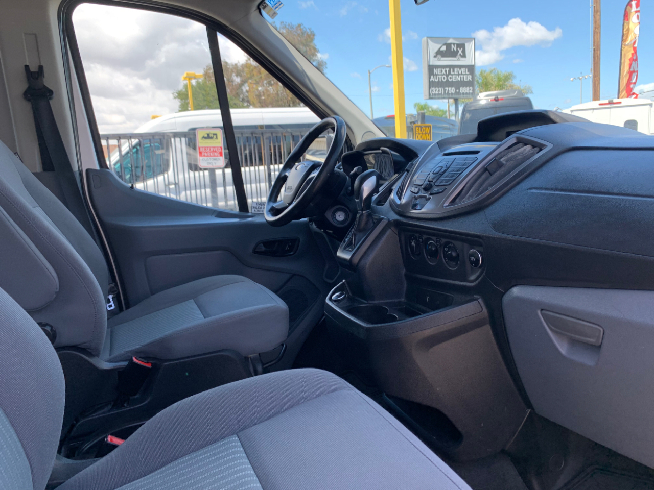 Ford Transit Wagon T-350 148" EL High Roof XLT Sliding RH Dr DRW 2017