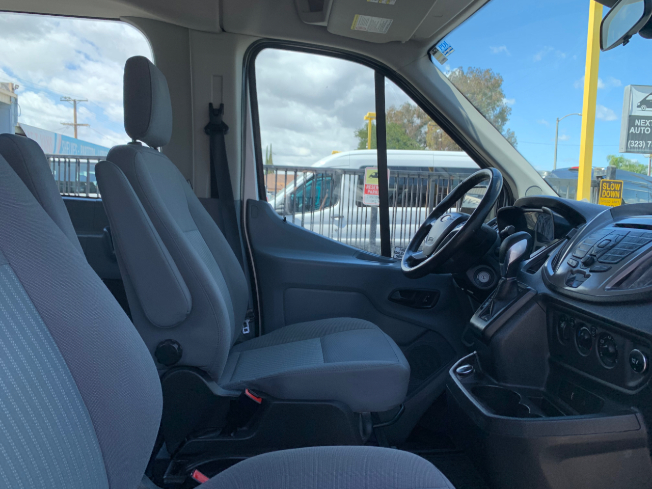 Ford Transit Wagon T-350 148" EL High Roof XLT Sliding RH Dr DRW 2017
