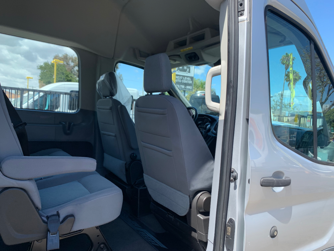 Ford Transit Wagon T-350 148" EL High Roof XLT Sliding RH Dr DRW 2017
