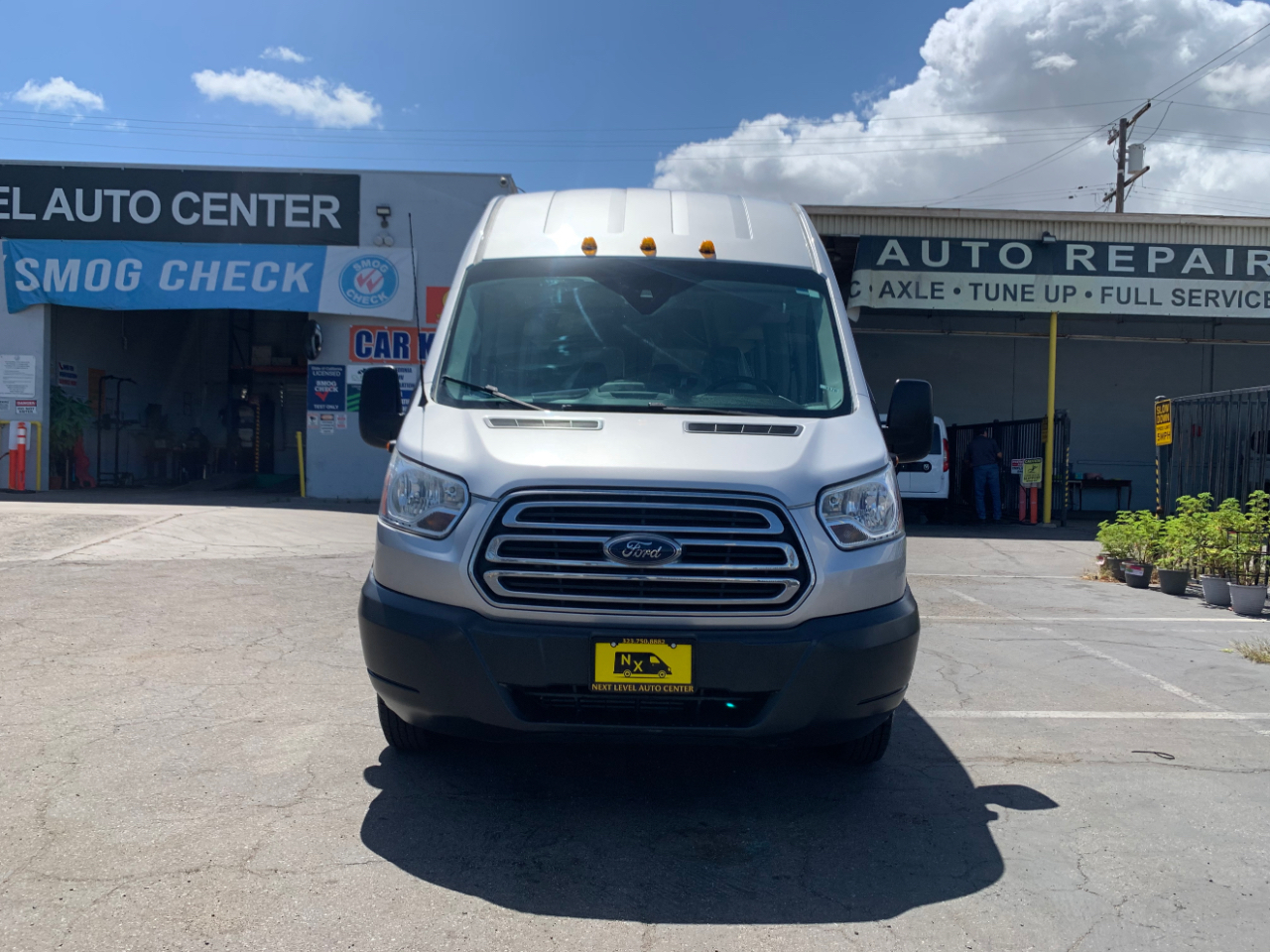 Ford Transit Wagon T-350 148" EL High Roof XLT Sliding RH Dr DRW 2017