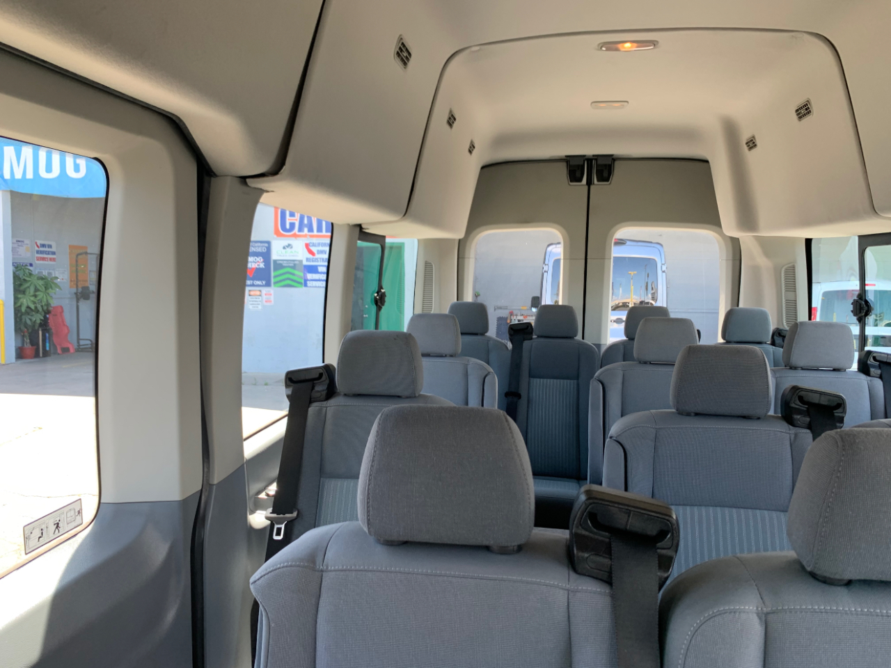 Ford Transit Wagon T-350 148" EL High Roof XLT Sliding RH Dr DRW 2017