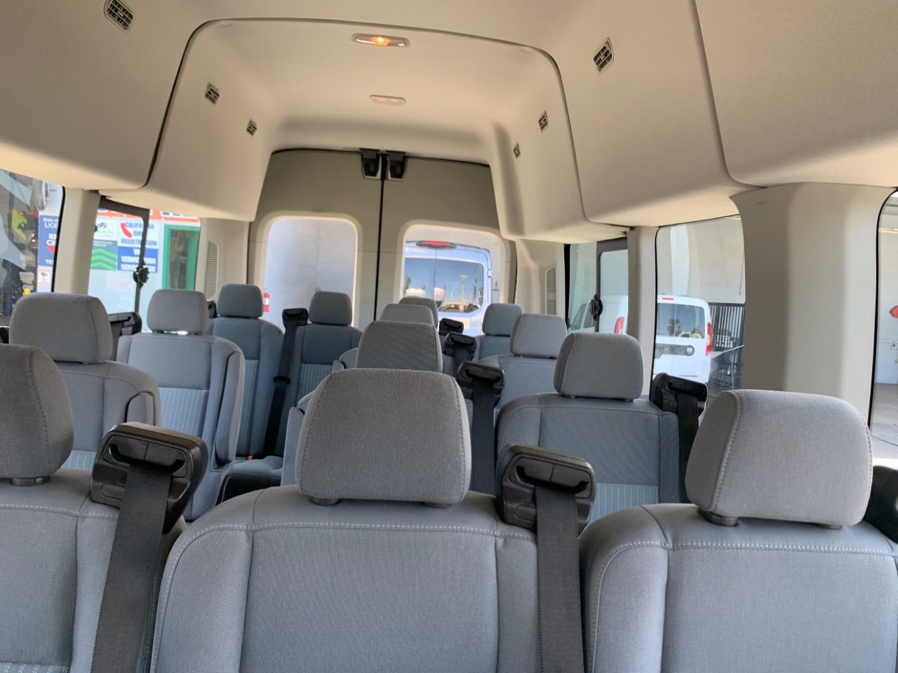 Ford Transit Wagon T-350 148" EL High Roof XLT Sliding RH Dr DRW 2017