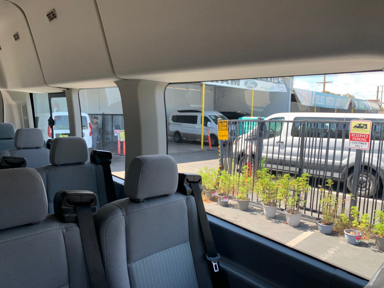 Ford Transit Wagon T-350 148" EL High Roof XLT Sliding RH Dr DRW 2017