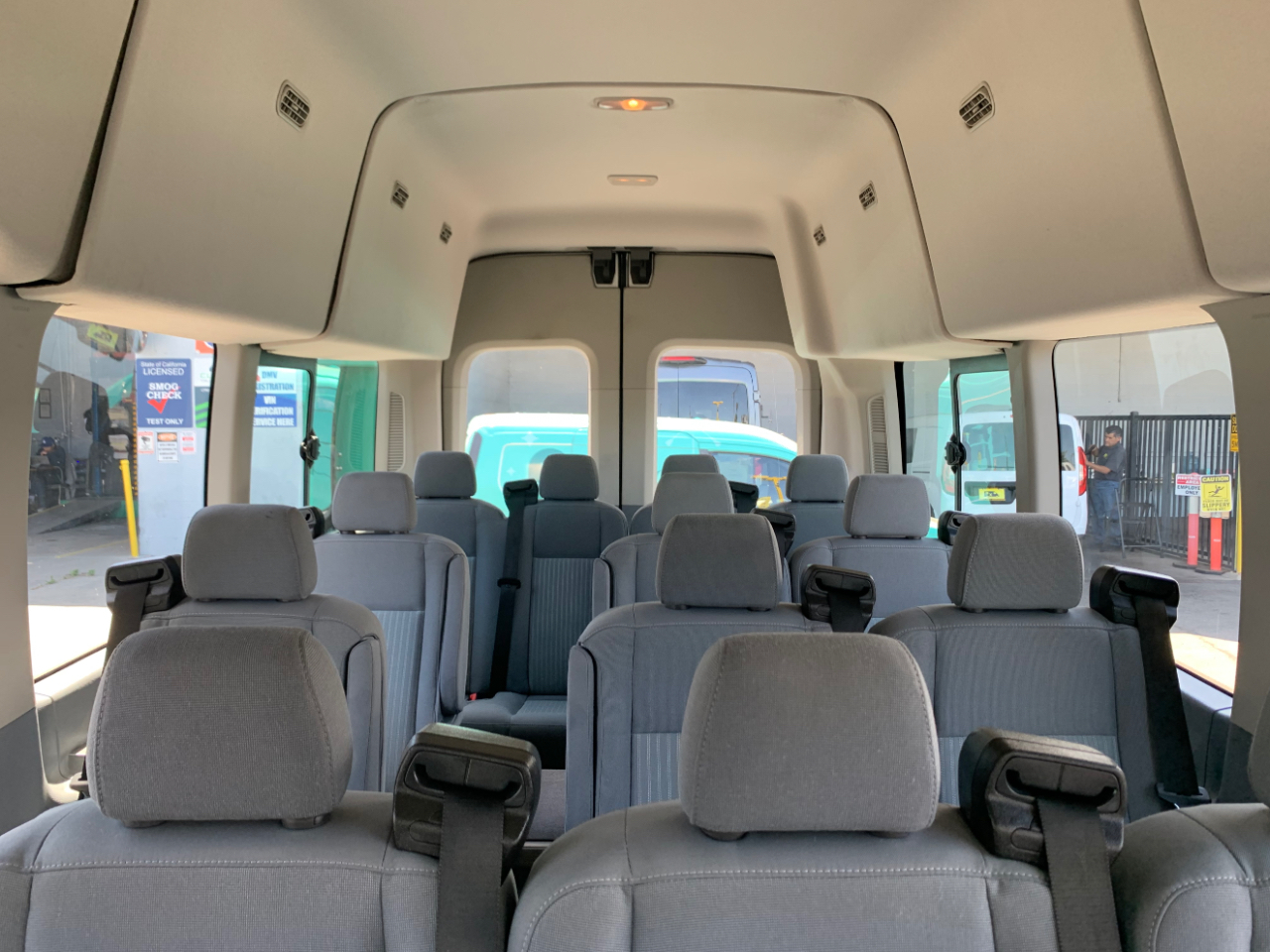 Ford Transit Wagon T-350 148" EL High Roof XLT Sliding RH Dr DRW 2017