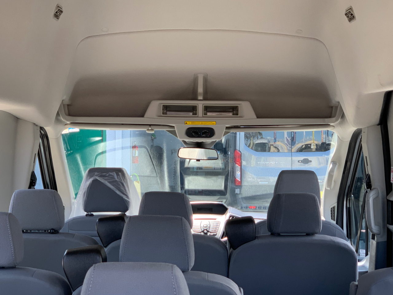 Ford Transit Wagon T-350 148" EL High Roof XLT Sliding RH Dr DRW 2017