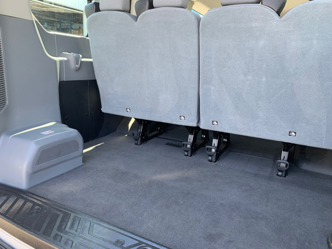 Ford Transit Wagon T-350 148" EL High Roof XLT Sliding RH Dr DRW 2017