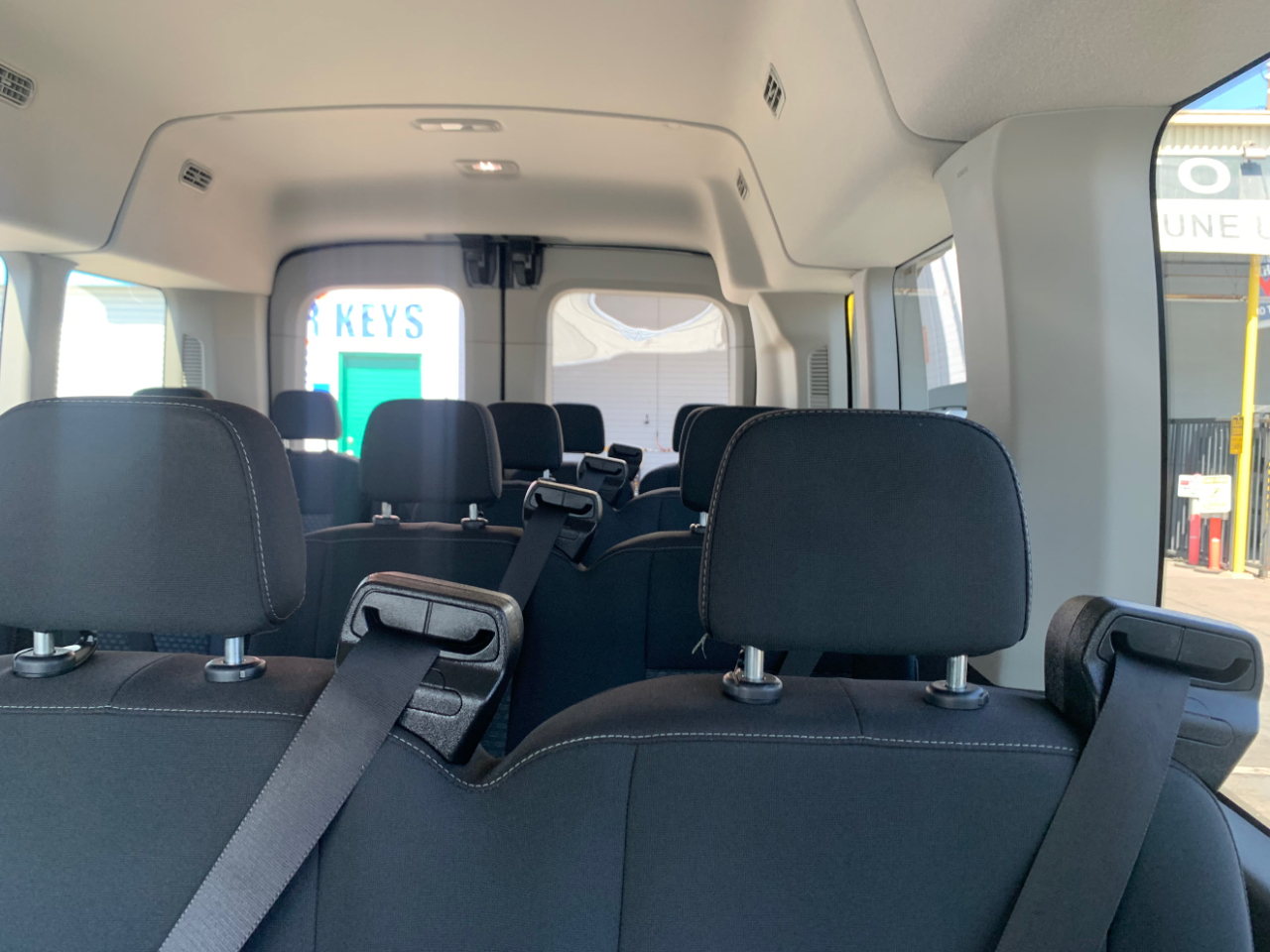 Ford Transit Passenger Wagon T-350 148" Med Roof XLT RWD 2022
