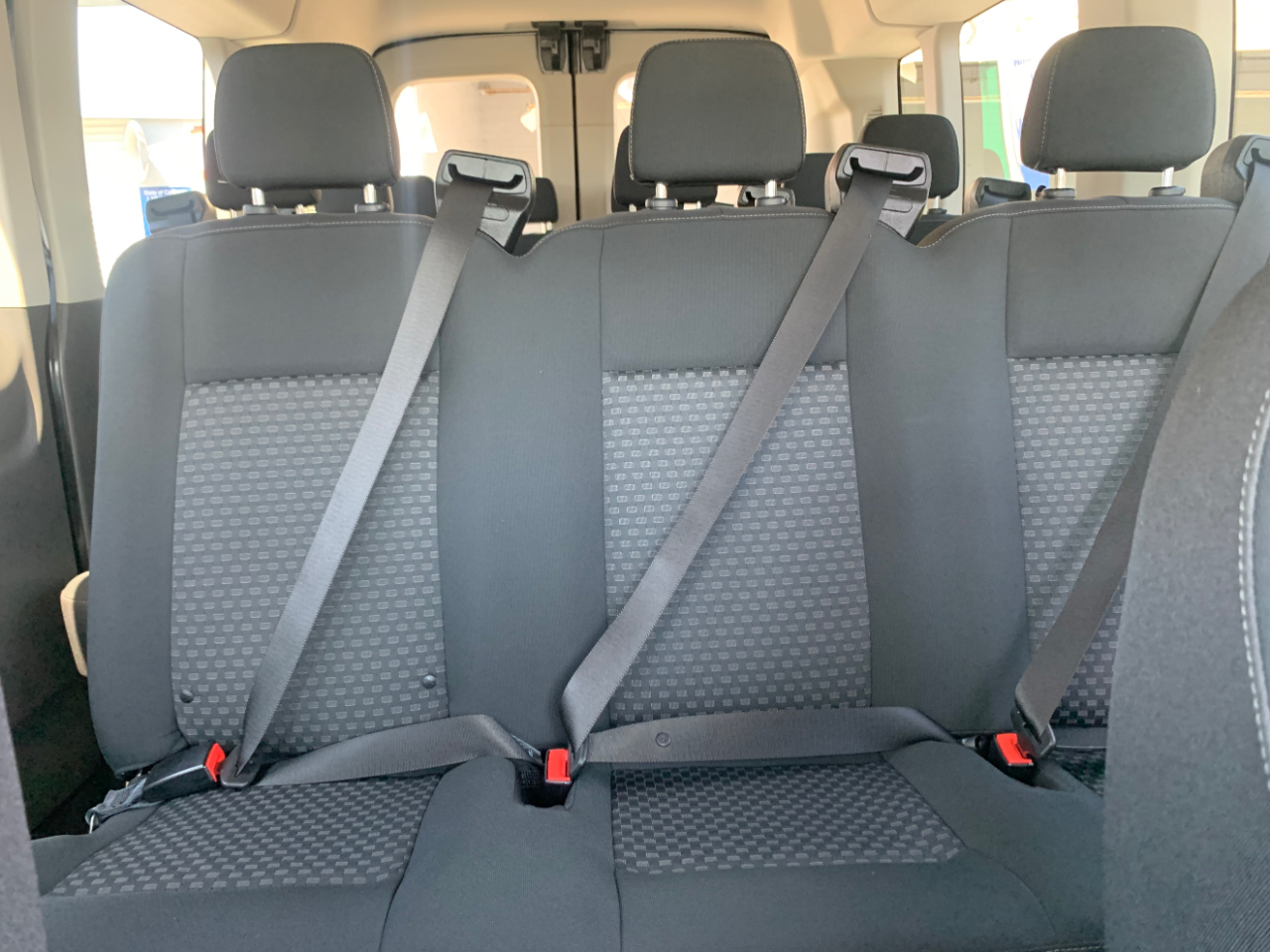 Ford Transit Passenger Wagon T-350 148" Med Roof XLT RWD 2022