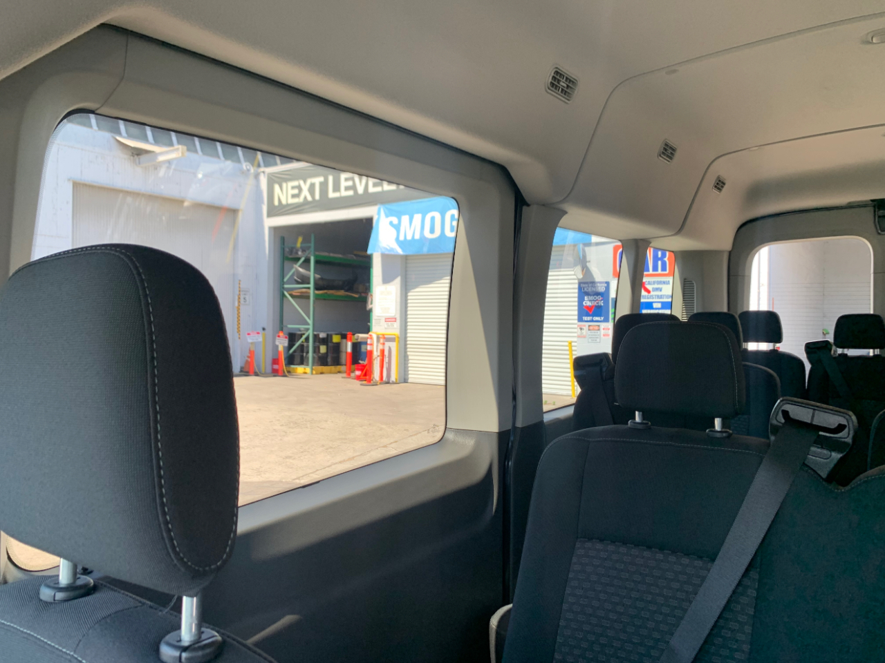 Ford Transit Passenger Wagon T-350 148" Med Roof XLT RWD 2022