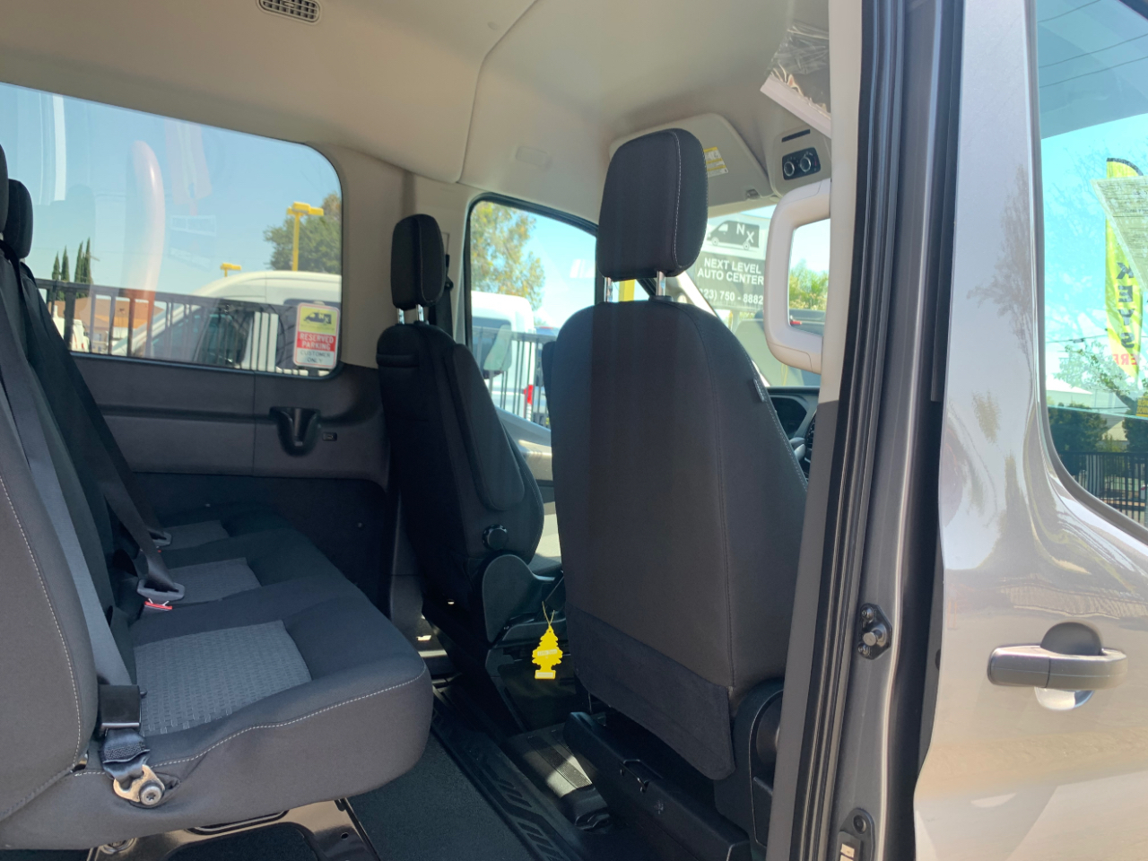 Ford Transit Passenger Wagon T-350 148" Med Roof XLT RWD 2022