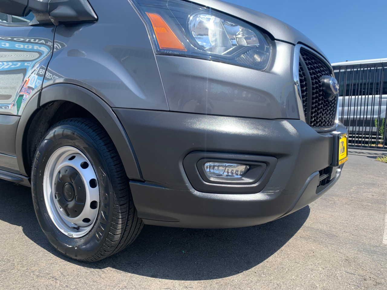 Ford Transit Passenger Wagon T-350 148" Med Roof XLT RWD 2022