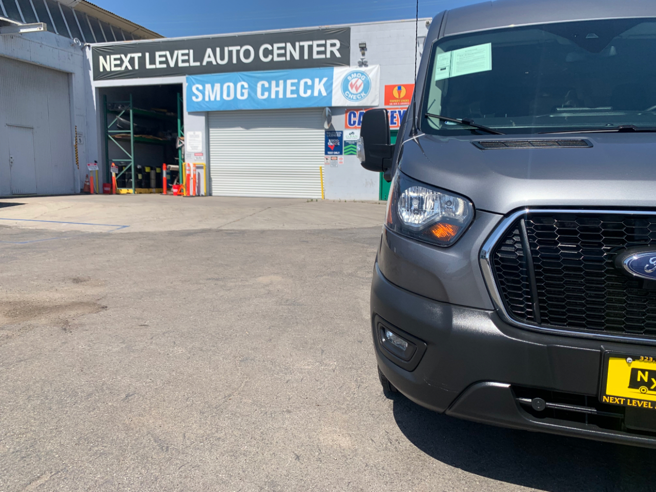 Ford Transit Passenger Wagon T-350 148" Med Roof XLT RWD 2022