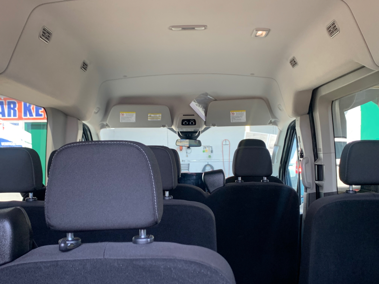 Ford Transit Passenger Wagon T-350 148" Med Roof XLT RWD 2022