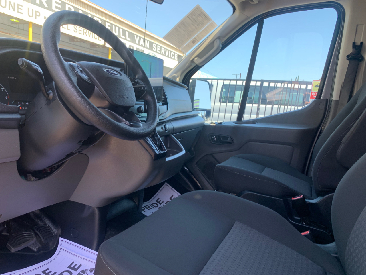 Ford Transit Passenger Wagon T-350 148" Med Roof XLT RWD 2022