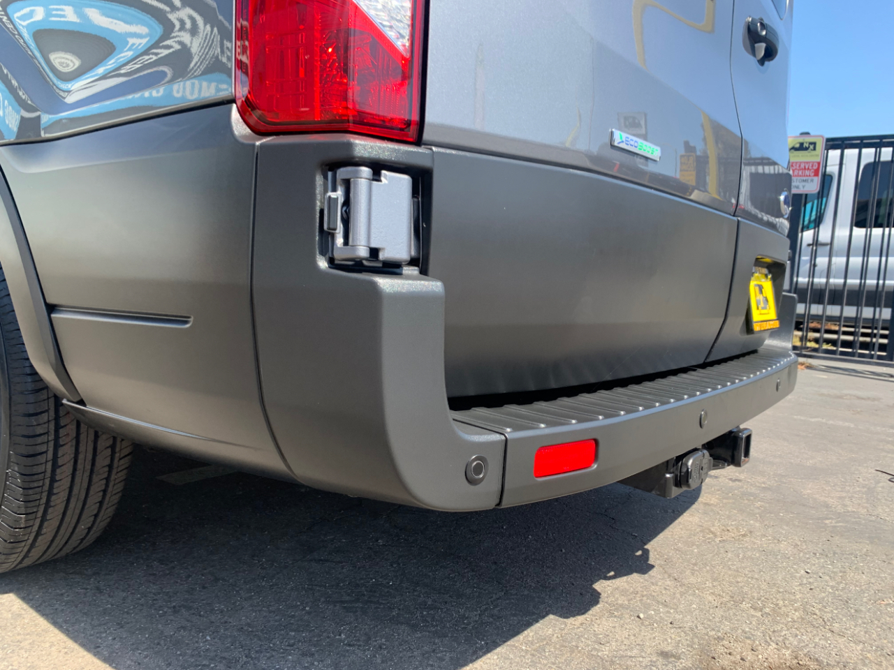 Ford Transit Passenger Wagon T-350 148" Med Roof XLT RWD 2022