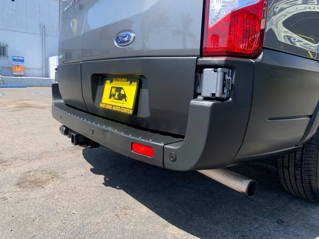 Ford Transit Passenger Wagon T-350 148" Med Roof XLT RWD 2022