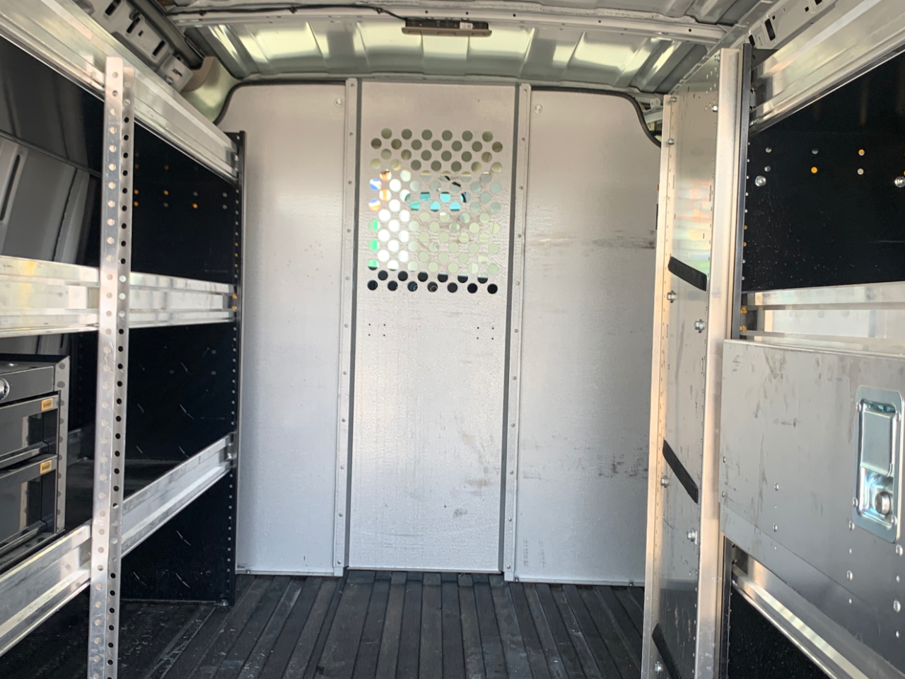 Chevrolet Express Cargo Van RWD 2500 135" 2023