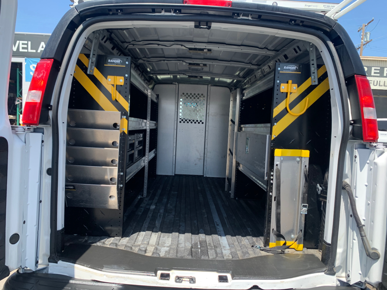 Chevrolet Express Cargo Van RWD 2500 135" 2023