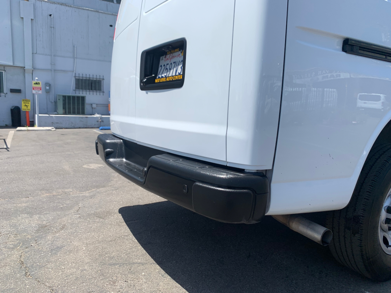 Chevrolet Express Cargo Van RWD 2500 135" 2023