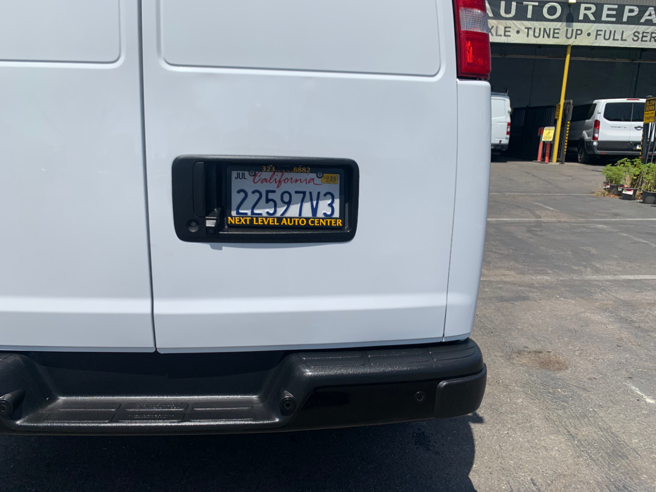 Chevrolet Express Cargo Van RWD 2500 135" 2023