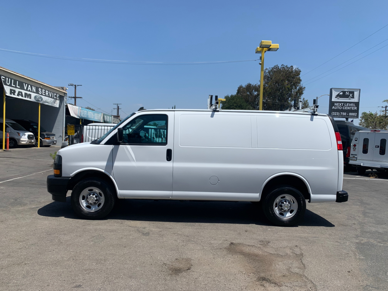 Chevrolet Express Cargo Van RWD 2500 135" 2023